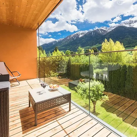 Hotel Residence-garni Haus Tschenett