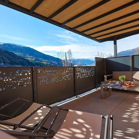 Residence-garni Haus Tschenett Hotel 3*