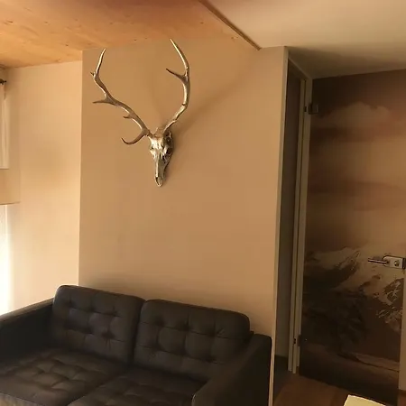 Hotel Residence-garni Haus Tschenett Prato allo Stelvio