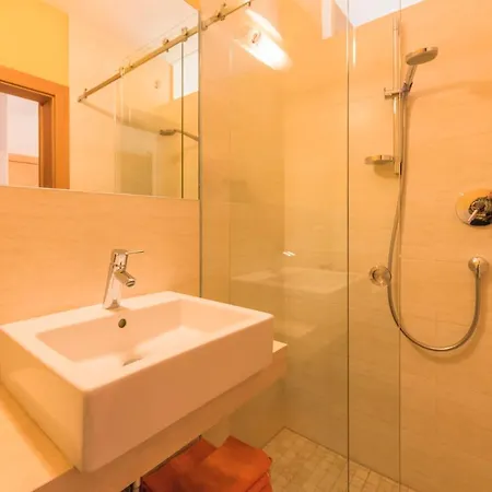 Hotel Residence-garni Haus Tschenett