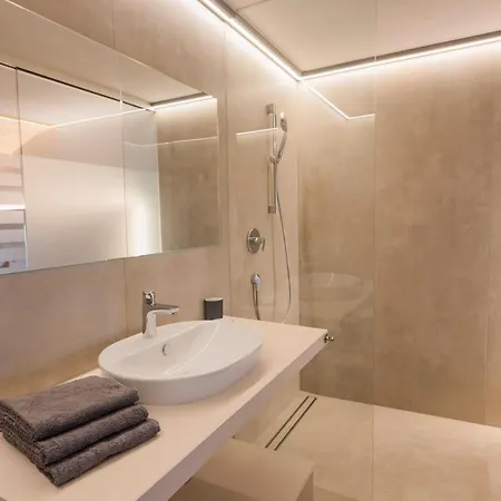 Residence-garni Haus Tschenett Hotel Prato allo Stelvio
